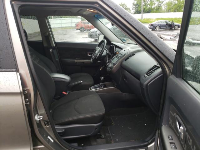 Photo 4 VIN: KNDJT2A63D7621529 - KIA SOUL + 