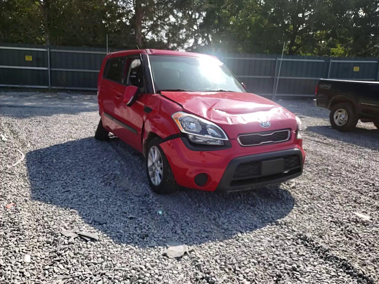 Photo 10 VIN: KNDJT2A63D7631137 - KIA SOUL + 