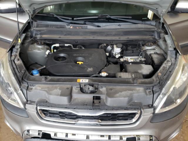 Photo 6 VIN: KNDJT2A63D7631736 - KIA SOUL + 