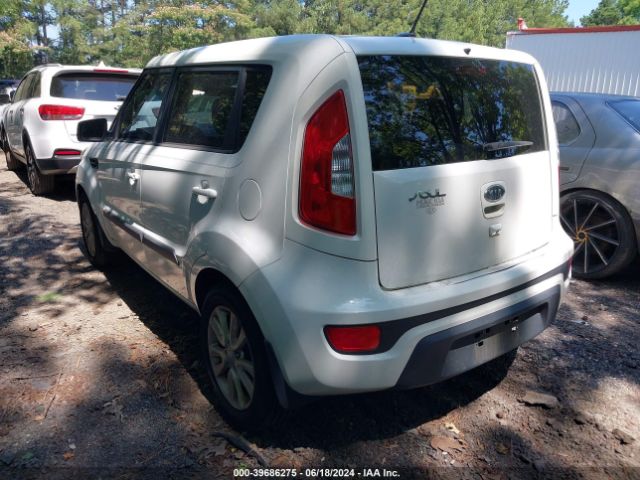 Photo 2 VIN: KNDJT2A64C7423833 - KIA SOUL 