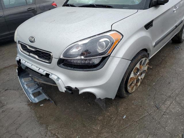 Photo 8 VIN: KNDJT2A64D7532696 - KIA SOUL + 