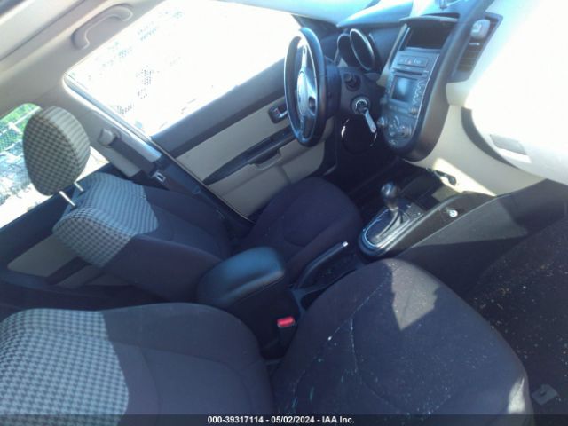 Photo 4 VIN: KNDJT2A64D7770225 - KIA SOUL 