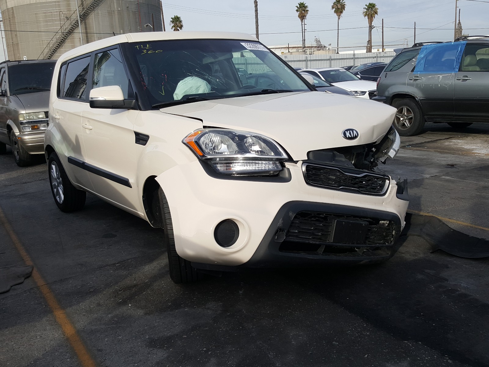 Photo 0 VIN: KNDJT2A64D7775604 - KIA SOUL + 