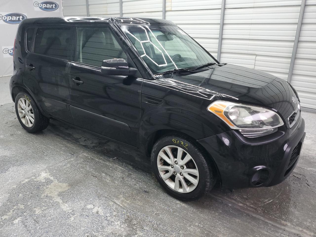 Photo 3 VIN: KNDJT2A65C7380586 - KIA SOUL 