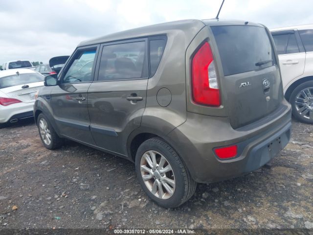 Photo 2 VIN: KNDJT2A65C7465444 - KIA SOUL 