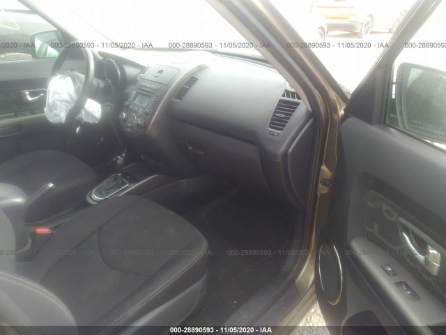 Photo 4 VIN: KNDJT2A65C7475228 - KIA SOUL 