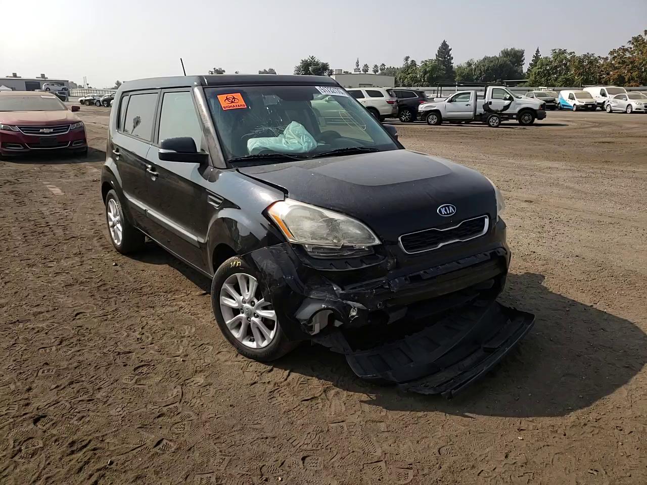 Photo 10 VIN: KNDJT2A65C7748054 - KIA SOUL + 