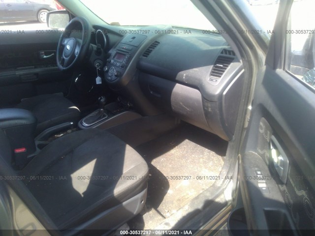 Photo 4 VIN: KNDJT2A65D7529502 - KIA SOUL 