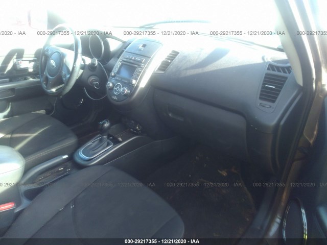 Photo 4 VIN: KNDJT2A65D7557221 - KIA SOUL 