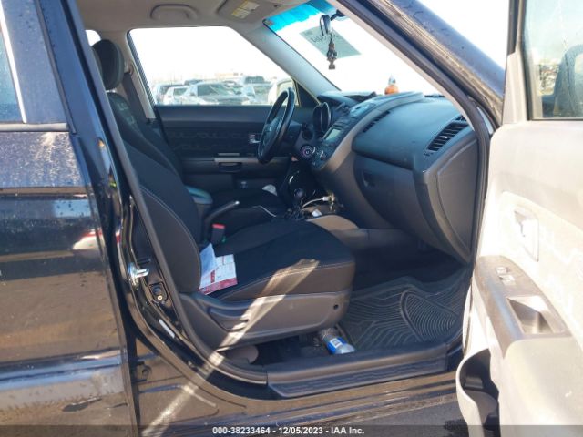 Photo 4 VIN: KNDJT2A65D7594527 - KIA SOUL 