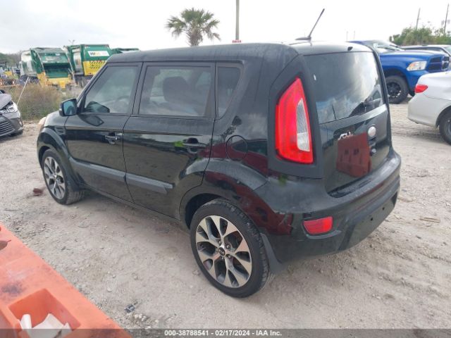 Photo 2 VIN: KNDJT2A65D7749609 - KIA SOUL 