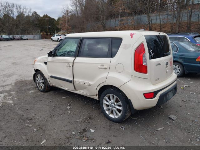 Photo 2 VIN: KNDJT2A65D7758679 - KIA SOUL 