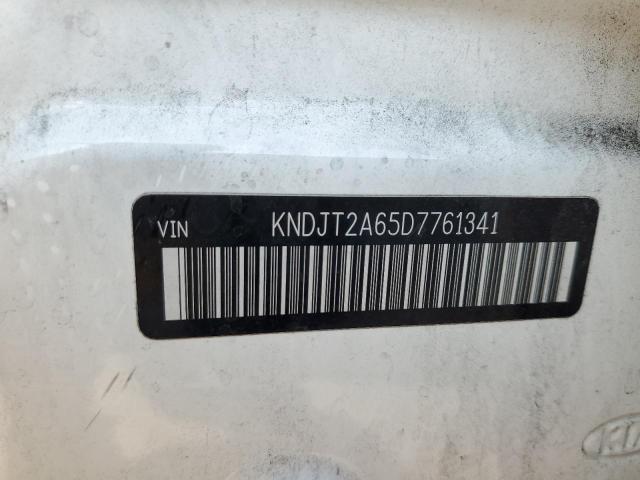 Photo 11 VIN: KNDJT2A65D7761341 - KIA SOUL + 