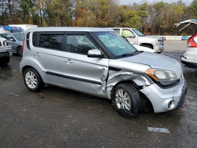 Photo 3 VIN: KNDJT2A66D7523532 - KIA SOUL 