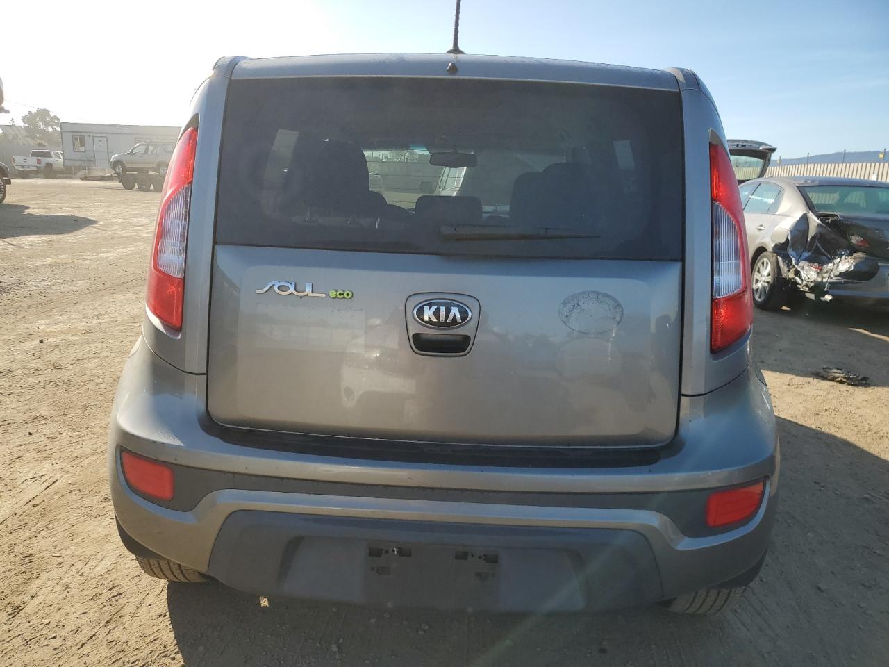 Photo 5 VIN: KNDJT2A66D7536264 - KIA SOUL 