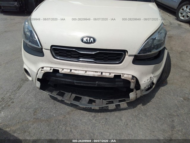 Photo 5 VIN: KNDJT2A66D7548947 - KIA SOUL 