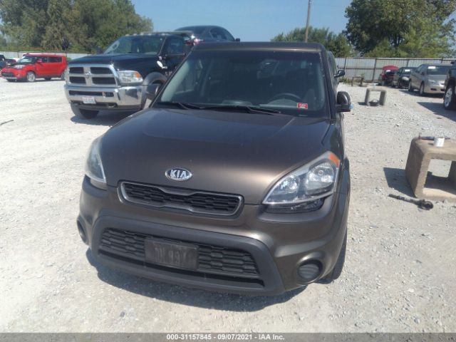 Photo 5 VIN: KNDJT2A66D7555414 - KIA SOUL 