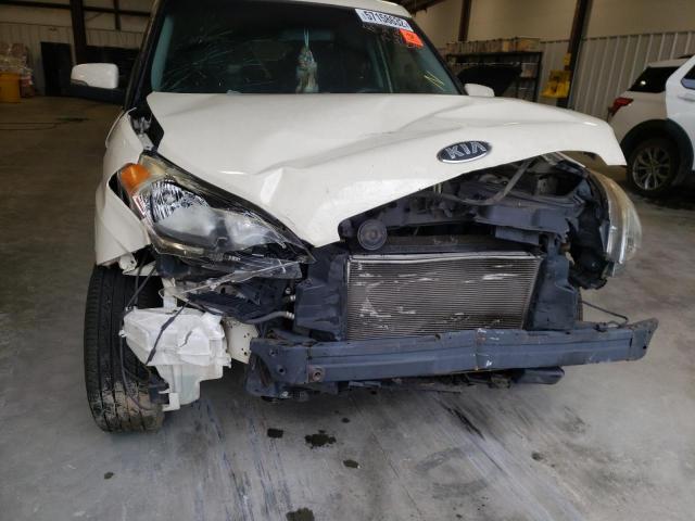 Photo 8 VIN: KNDJT2A66D7561021 - KIA SOUL + 