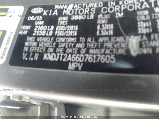 Photo 8 VIN: KNDJT2A66D7617605 - KIA SOUL 