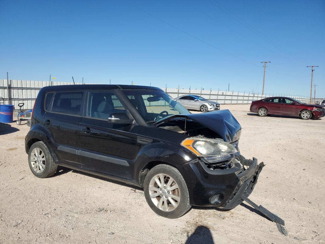 Photo 3 VIN: KNDJT2A66D7622724 - KIA SOUL 