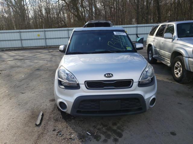 Photo 4 VIN: KNDJT2A66D7766130 - KIA SOUL + 