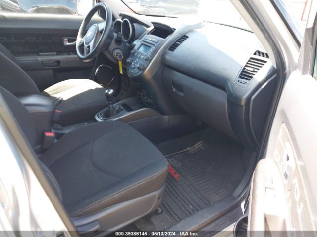 Photo 4 VIN: KNDJT2A67C7470175 - KIA SOUL 