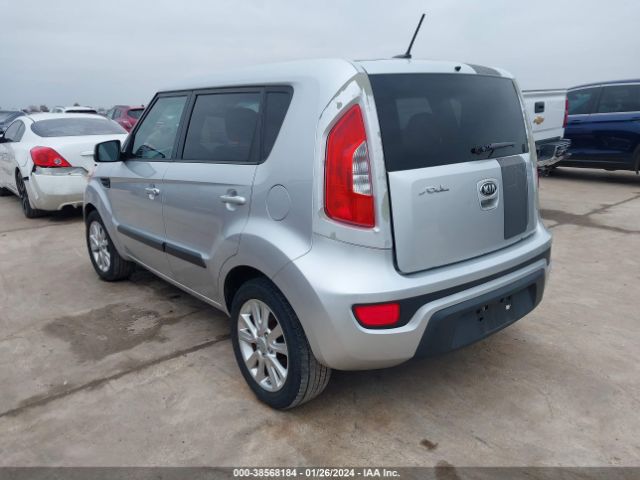 Photo 2 VIN: KNDJT2A67D7483901 - KIA SOUL 