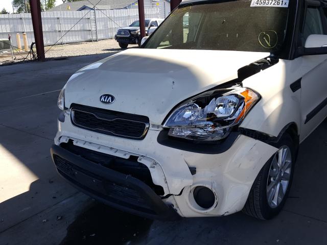 Photo 8 VIN: KNDJT2A67D7538847 - KIA SOUL 