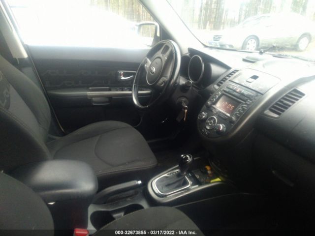 Photo 4 VIN: KNDJT2A67D7563084 - KIA SOUL 