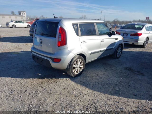 Photo 3 VIN: KNDJT2A67D7563716 - KIA SOUL 