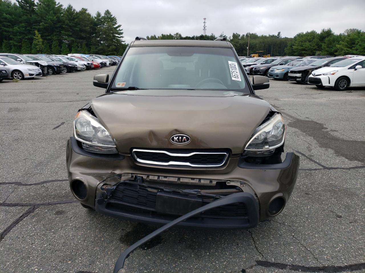 Photo 4 VIN: KNDJT2A68C7402032 - KIA SOUL 