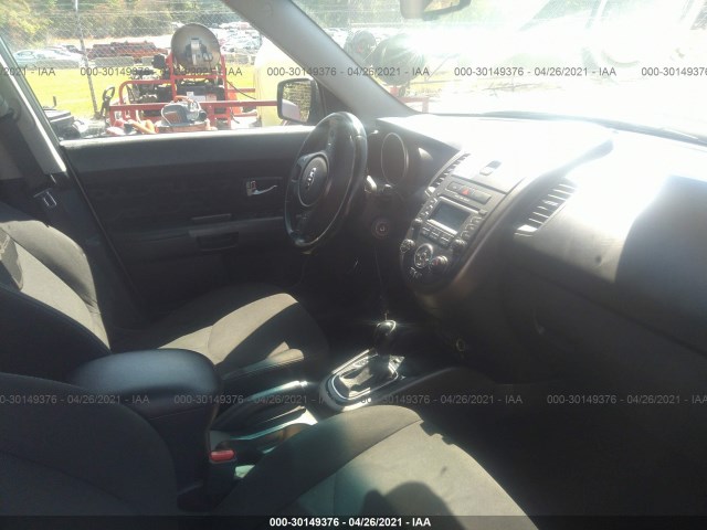 Photo 4 VIN: KNDJT2A68D7515500 - KIA SOUL 