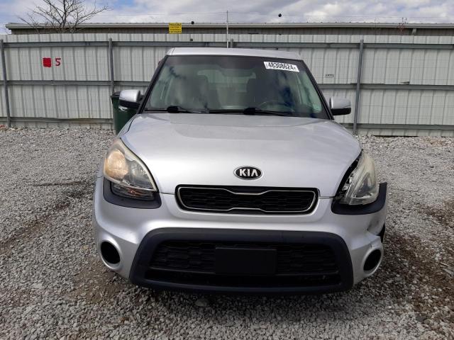 Photo 4 VIN: KNDJT2A68D7516288 - KIA SOUL 