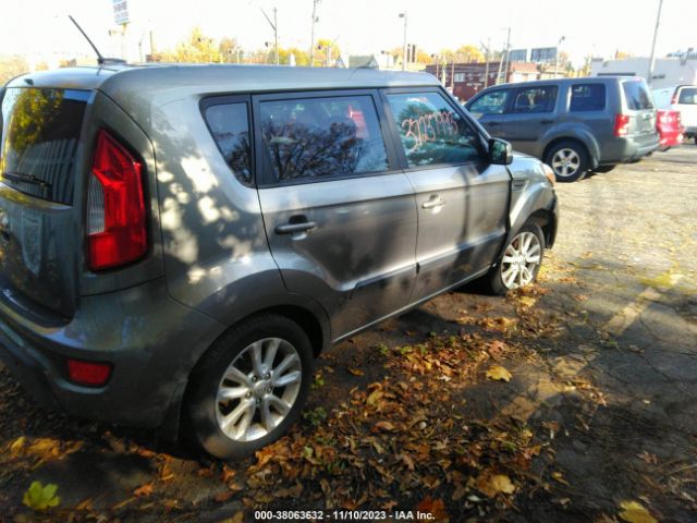 Photo 3 VIN: KNDJT2A68D7517800 - KIA SOUL 