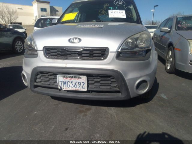 Photo 4 VIN: KNDJT2A68D7532149 - KIA SOUL 