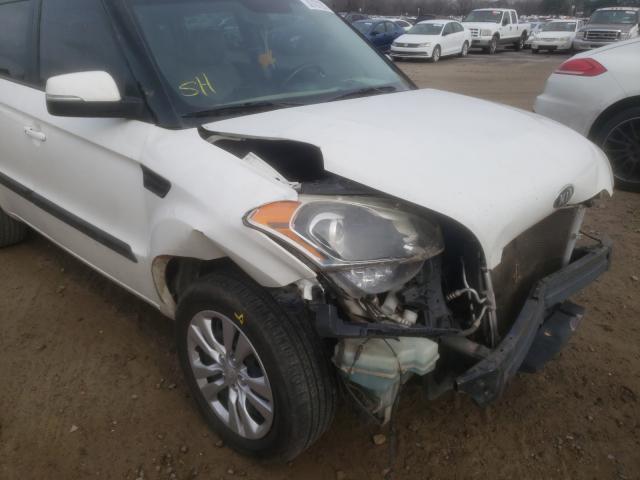 Photo 8 VIN: KNDJT2A68D7550618 - KIA SOUL + 