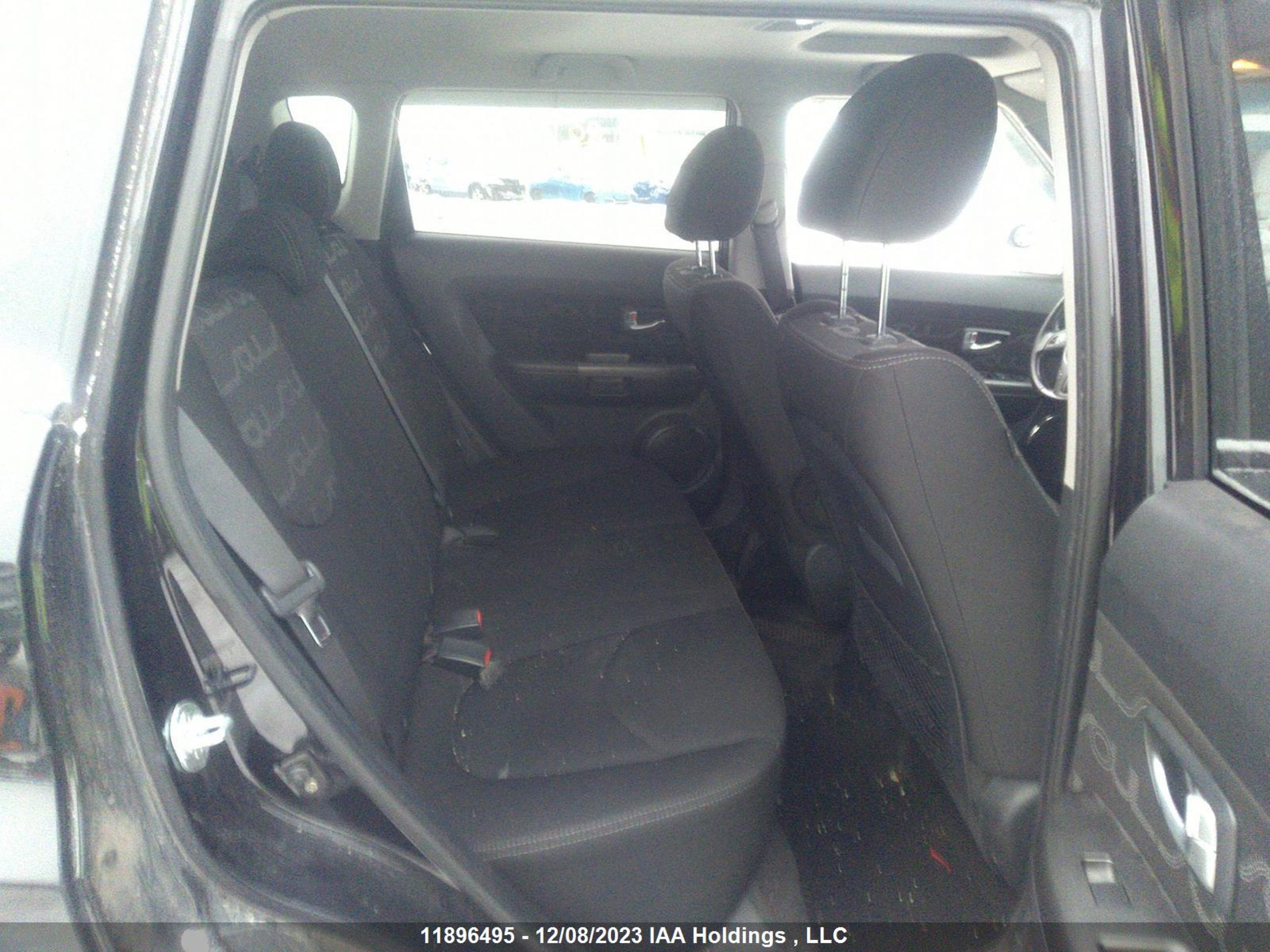 Photo 7 VIN: KNDJT2A68D7570142 - KIA SOUL 