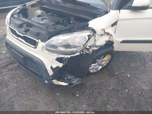 Photo 5 VIN: KNDJT2A68D7574496 - KIA SOUL 