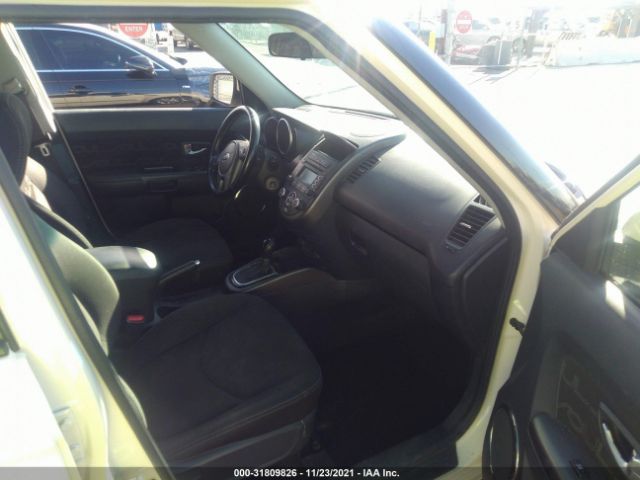 Photo 4 VIN: KNDJT2A68D7761527 - KIA SOUL 