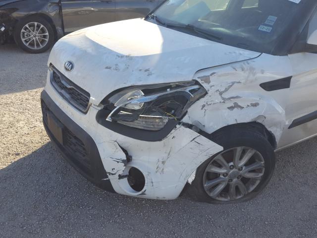 Photo 8 VIN: KNDJT2A68D7776805 - KIA SOUL + 