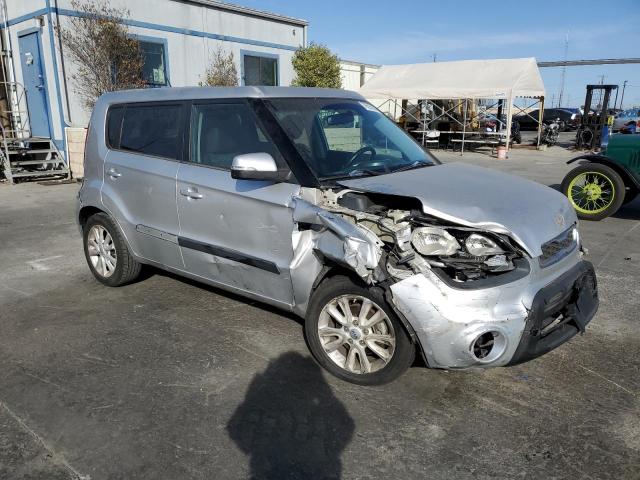 Photo 3 VIN: KNDJT2A69C7372085 - KIA SOUL 