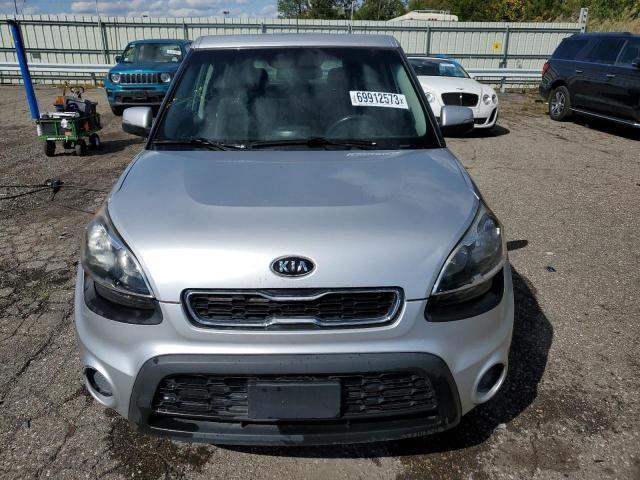 Photo 4 VIN: KNDJT2A69C7418806 - KIA SOUL 