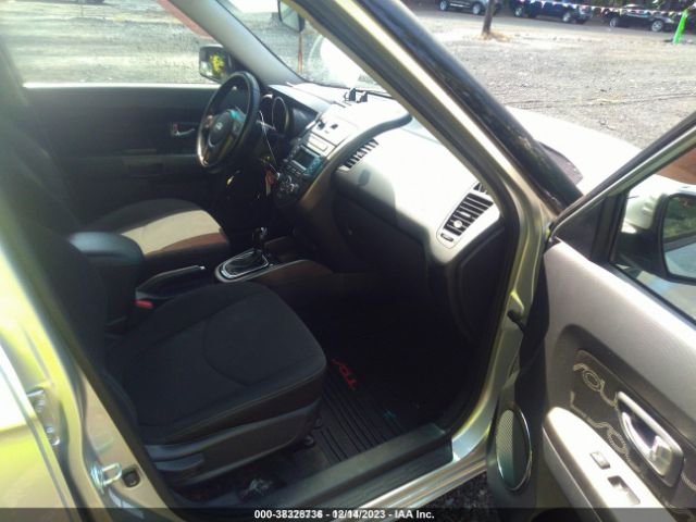 Photo 4 VIN: KNDJT2A69C7444774 - KIA SOUL 