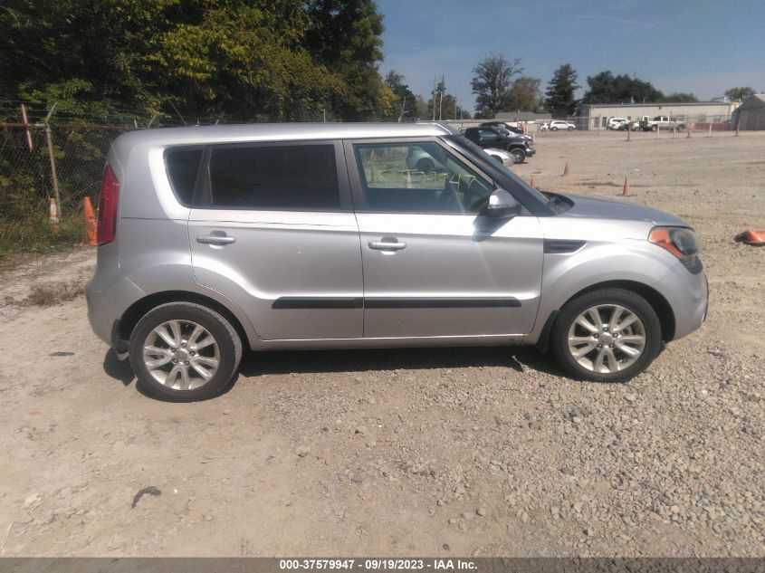 Photo 13 VIN: KNDJT2A69C7458058 - KIA SOUL 