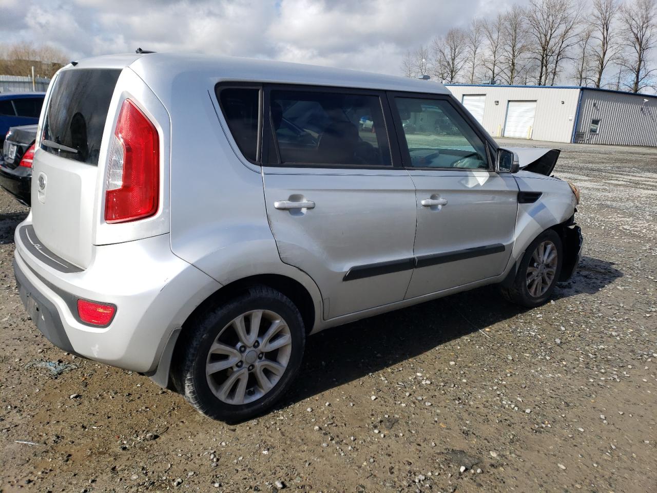 Photo 2 VIN: KNDJT2A69C7473515 - KIA SOUL 