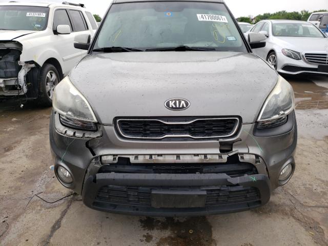 Photo 8 VIN: KNDJT2A69D7594370 - KIA SOUL + 