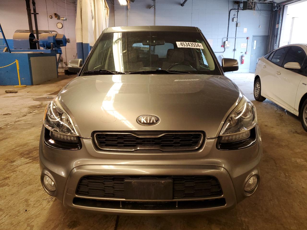 Photo 4 VIN: KNDJT2A69D7597236 - KIA SOUL 