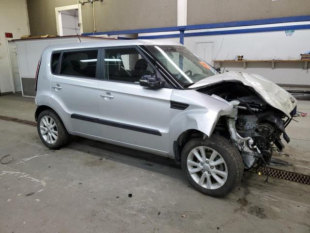 Photo 3 VIN: KNDJT2A69D7753632 - KIA SOUL + 