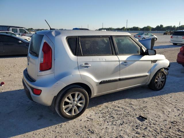 Photo 2 VIN: KNDJT2A69D7754991 - KIA SOUL 