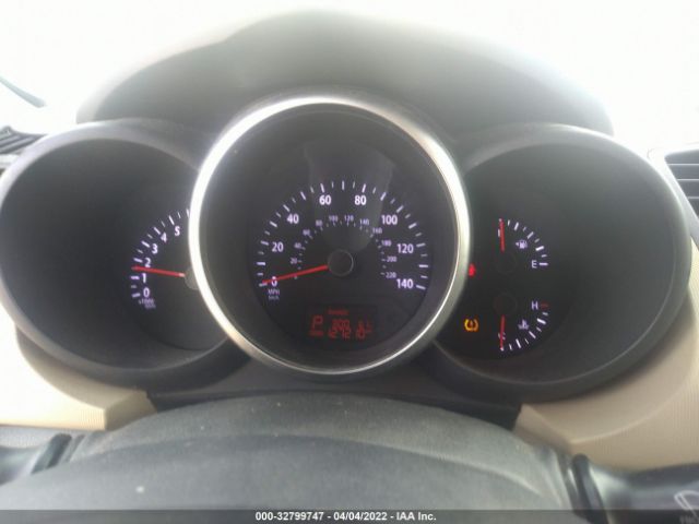 Photo 6 VIN: KNDJT2A69D7772116 - KIA SOUL 